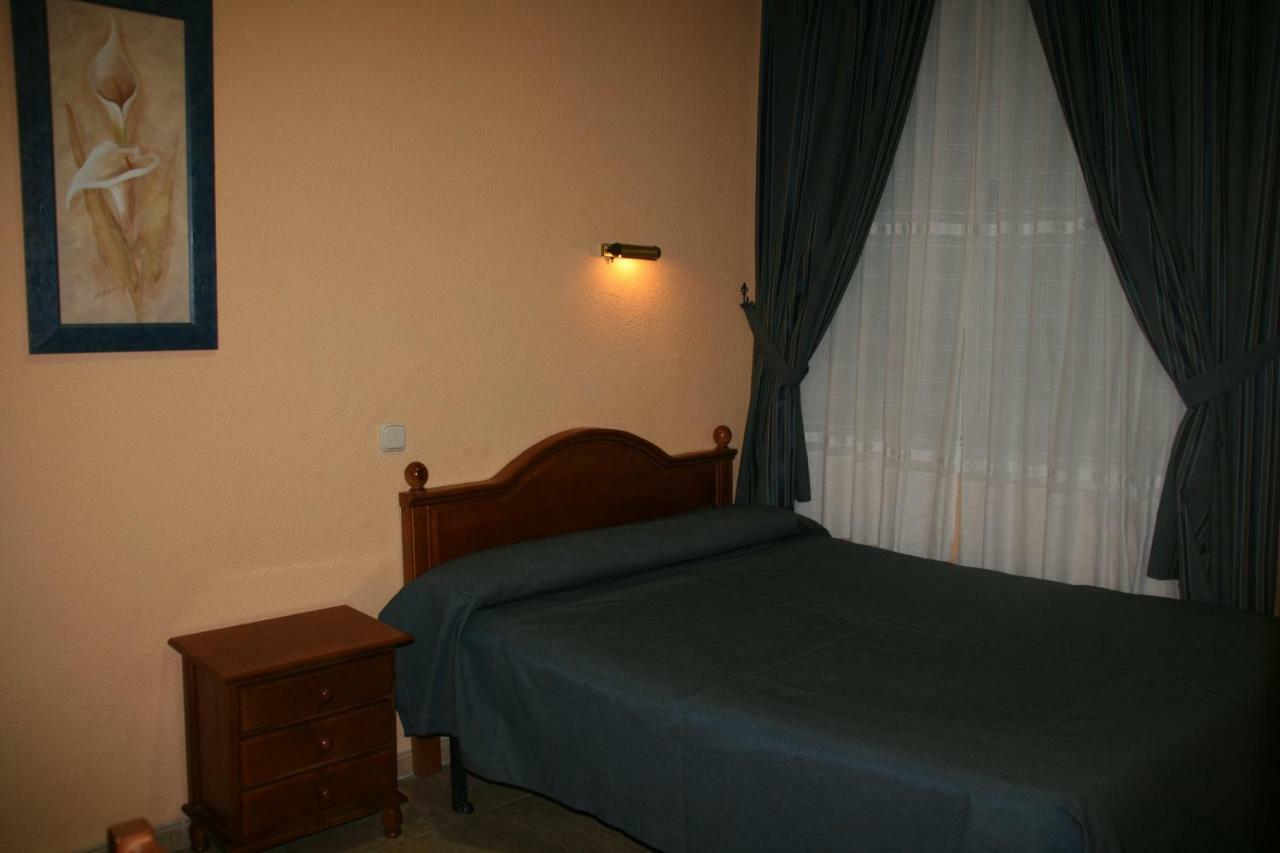 Hostal Playa 2 Madrid Esterno foto